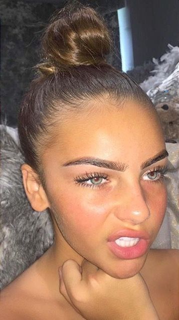 Rendall Coleby, Makeup Tip, Eyelash Extensions Styles, Perfect Eyebrows, Grunge Hair, Permanent Makeup, Flawless Skin, All Things Beauty, Beautiful Eyes