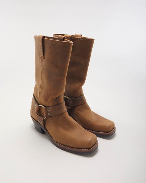 Get your order now: Vintage Frye Brown Boots - UK5