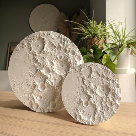 Crescent Moon Sculpture, Moon 3d Art, Moon Texture Art, Ceramic Wall Art Sculpture, Moon Sculpture, Ceramic Moon, Moon Texture, Round Wall Decor, Diy Abstract Canvas Art