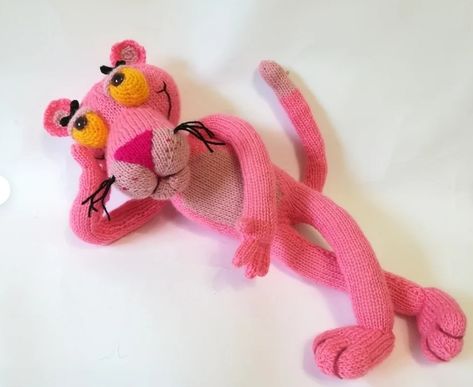 Unique Knitting Patterns, Pink Panther Cartoon, Art Knitting, Mickey Mouse Toys, Knitting Toy, The Pink Panther, Sloth Plush, Panther Art, Loom Knitting Projects