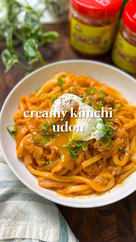 smelly.lunchbox on Instagram: 🍝 Creamy kimchi udon — the bite and acidity from fermented kimchi cuts through this luscious sauce to give you a savory, addicting plate of… Creamy Kimchi Udon, Kimchi Udon Noodles, Dishes With Kimchi, Kimchi Lunch Ideas, Kimchi Food Ideas, Kimchi Noodle Recipe, Kimchi Lunch, Kimchi Carbonara, Recipes With Kimchi