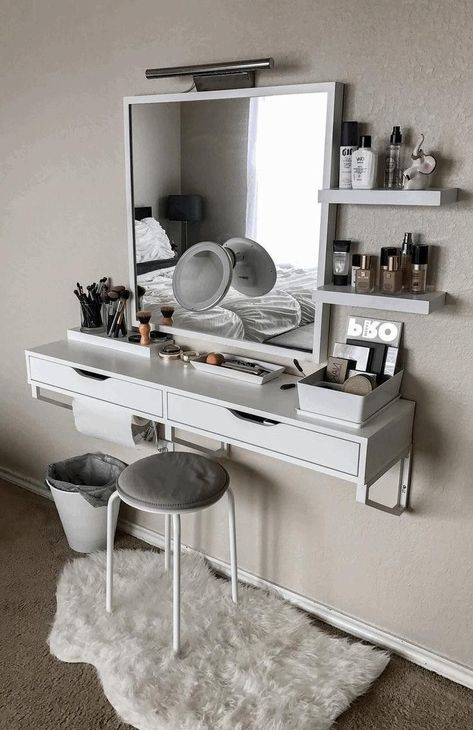 Apartment Furnishing, Makeup Vanity Ideas, Cheap Apartment, Makeup Room Decor, Diy Vanity, Vanity Ideas, Decorating Ideas On A Budget, Dressing Room Design, Room Makeover Bedroom