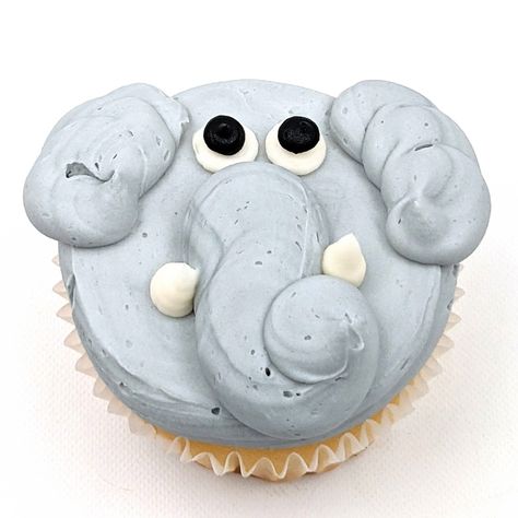 Elephant Pull Apart Cupcakes, Animal Face Cupcakes, Axolotl Cupcake Ideas, Jungle Animal Cupcakes, Wild One Cupcakes, Critter Cupcakes, Cheetah Cupcakes, Animal Cupcakes Easy, Tiger Cupcakes