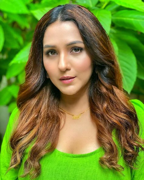 Neeti Mohan, Celebrities, Instagram