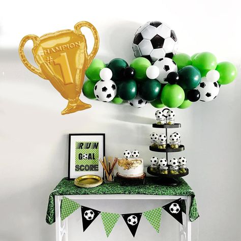 Pinterest Soccer Party Ideas – Swanky Party Box World Cup Birthday Party, Birthday Soccer Theme, Soccer Themed Birthday Party, World Cup Party, Soccer Party Decorations, Soccer Party Favors, Soccer Theme Parties, Soccer Birthday Party, Soccer Birthday Parties