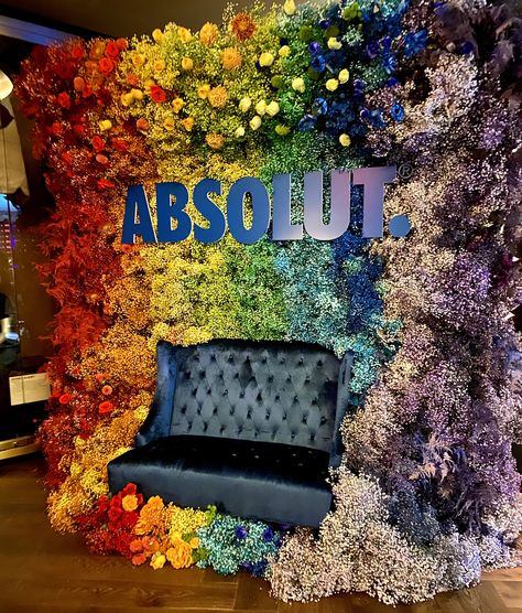 Rainbow Art Installation, Ombre Flower Wall, Sofa Shoot, Rainbow Photo Backdrop, Employee Wall, Pride Decorations, Selfie Backdrop, Rainbow Wedding Theme, Brand Activation Ideas