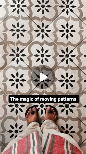 Swarnavo Datta ✏ Illustrator on Instagram: "There are patterns all around us. And some of them move as well.  . . . #swarnavod #motiongraphics #procreatedreams #fromwhereistand  [Motion graphics, animation, procreate, tiles, patterns and design, Bangalore]" Animated Pattern, Pattern Animation, Graphics Animation, From Where I Stand, Motion Video, Motion Graphics Animation, Illustrators On Instagram, 2d Animation, Tile Art