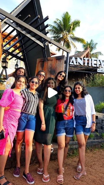 Teenu Paul on Instagram: "Group Reels are the best!💃💃#girlstrip
.
.
.
.
.
.
🎥@jwa_la_jk ❤️
.
.
.
.
#friendshipgoals #friendship #bollywood #trendingnow #train #trainreels #trendingnow #dance #explore #trip" Group Reels Ideas, Group Reel Ideas, Rowdy Friends Video, Trio Reels Ideas, Instagram Dance Reels, Trending Music For Reels, Friendship Goals, Trending Now, Girls Trip