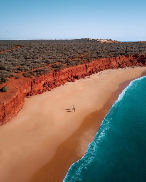 TROOPY | TRAVEL | AUSTRALIA on Instagram: “DO YOU DRONE? 📸 . A little while ago we told you that we want to upgrade our drone and asked for your recommendations. We got quite a few…” Beach Tshirt Designs, Red Desert, Travel Australia, Ocean Water, Life Plan, Turquoise Water, Sandy Beaches, Australia Travel, Planet Earth