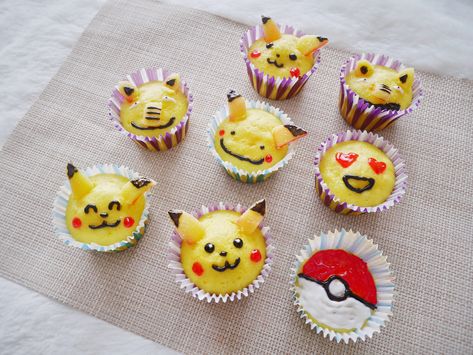 Pikachu Cupcakes, Adorable Pokemon, Pikachu Ears, Pokemon Cupcakes, Home Made Cupcakes, Easy Pokemon, Pokemon Birthday Party, Cute Pikachu, Yellow Foods