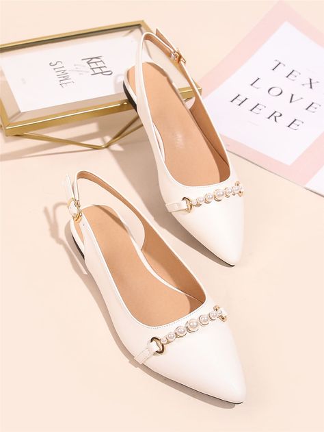 Aesthetic Flat Shoes, Flat Shoes Women Classy, Pump Shoes Flat, Nice Flat Shoes, Classy Shoes, Pearl Decor, Women Flats, Slingback Flats, Girly Shoes