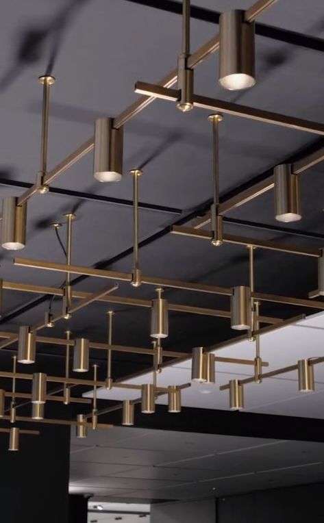 Masculine Lighting, Tavern Design, Bar Lighting Design, Diy Ceiling Light, Restaurant Lighting Design, Celing Light, Restaurant Pendant Light, Art Deco Ideas, Modern Restaurant Design