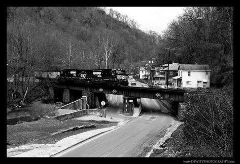 Southern West Virginia, Mcdowell County, West Va, West Virginia History, Railroad Images, Abandoned Churches, Railroad Art, New River Gorge, Old Abandoned Houses