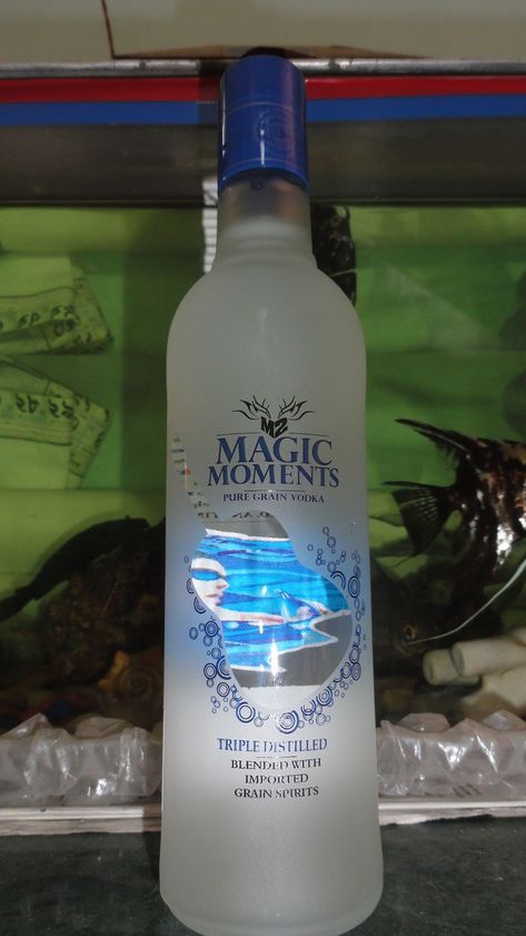 Magic Moments Vodka Snapchat Story, Magic Moments Vodka, Alcoholic Drinks Pictures, Liqueur Drinks, Party Drinks Alcohol, Inspirational Quotes Background, Alcohol Party, Magic Moments, Alcohol Aesthetic