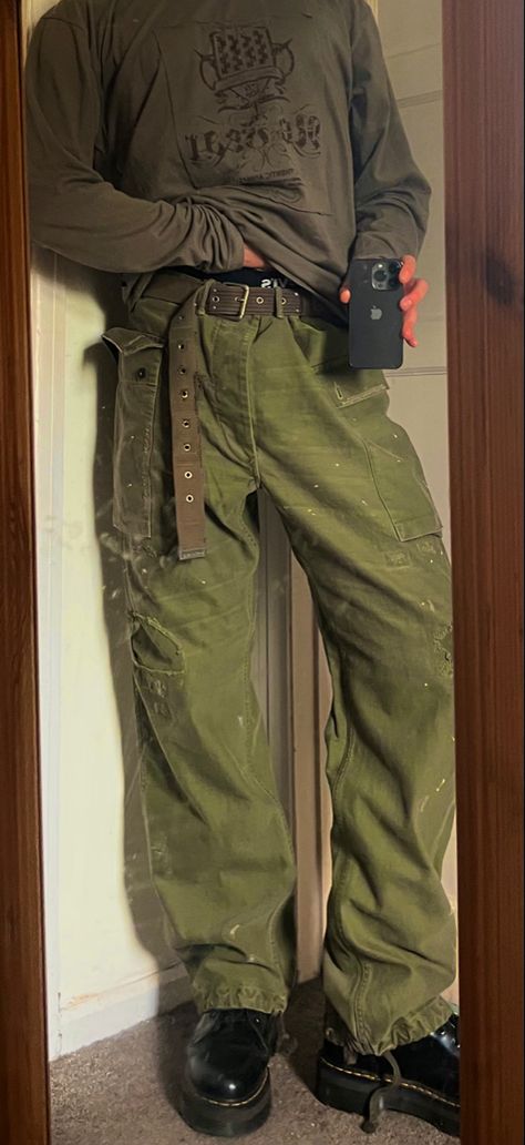 Dress Pants With Boots, Nature Aesthetic Outfit, Cargo Pants Outfit Aesthetic, Ftm Outfits, Grunge Pants, Cargo Outfit, Masc Fashion, Masc Outfits, Aesthetic Outfits Men