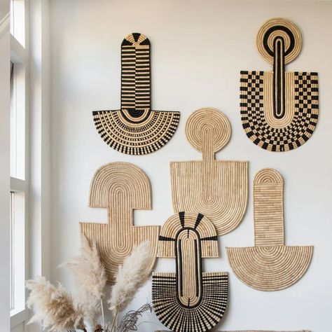 African Interior Design, African Wall Baskets, African Inspired Decor, African Interior, Afrikaanse Kunst, African Home Decor, Wall Mask, African Decor, African Baskets