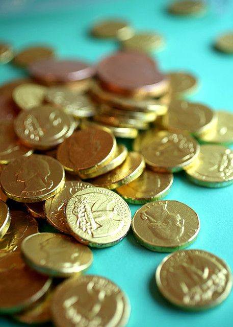 Chocolate Gold Coins, Sweet Talker, The Golden Boy, Chocolate Gold, Gold Aesthetic, Casino Party, Kawaii Food, Gold Party, 50th Wedding