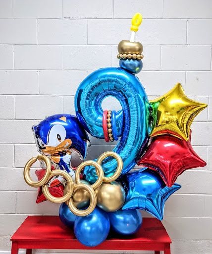 Sonic Cake, Boy Baby Shower Centerpieces, Sonic Birthday Parties, Hedgehog Birthday, Sonic Party, Hot Wheels Party, Sonic Birthday, Cake Decorating Piping, Diy Balloon Decorations