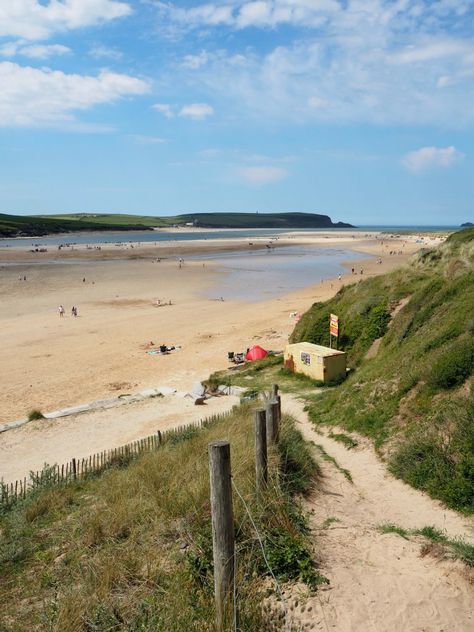 Uk Beaches Aesthetic, Cornwall Beach Aesthetic, Uk Holiday Aesthetic, English Beach Aesthetic, Summer In Cornwall, Summer In The Uk, Uk Beach Aesthetic, Cornwall England Aesthetic, English Summer Aesthetic