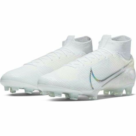 Soccer Wishlist, Nike Boot, Entertainment Illustration, Womens Soccer Cleats, Cool Football Boots, Soccer Clothes, Best Soccer Cleats, Girls Soccer Cleats, Best Soccer Shoes