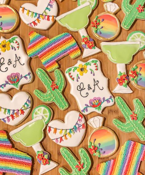 Fiesta Cookies Decorated Wedding, Fiesta Sugar Cookies, Engagement Fiesta, Mayo Cookies, Fiesta Cookies, Cookies Design, Wedding Shower Cookies, German Police, Bridal Luncheon