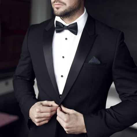 Black Tuxedo Wedding, Wedding Suits Men Black, Black Tie Tuxedo, Wedding Tux, Classic Tuxedo, Wedding Outfit Men, Groom Tuxedo, Wedding Suits Groom, Tuxedo Wedding