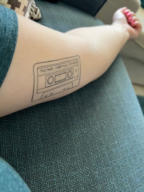 Tape Recorder Tattoo, Cassette Tape Tattoo Minimalist, Walkie Talkie Tattoo, Cassette Tapes Tattoo, Car Radio Tattoo, Vhs Tape Tattoo, Casette Tape Tattoo, Cassette Tape Tattoo, Cassette Tattoo