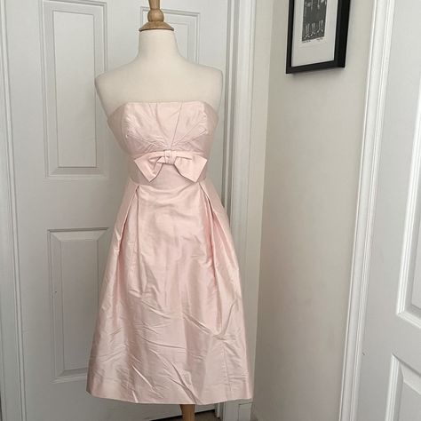 60s Formal Dress, Elegant Neutral Wedding, 60s Prom Dress, 60s Prom, 50s Prom Dresses, 80s Clothes, 20th Bday, 60s Cocktail Dress, Hoco Inspo