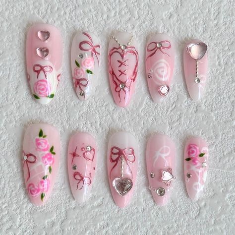 vintage roses#naildesign #flowers #naillove #nailartwow #pressonnails Nails Size, Nail Sizes, Vintage Roses, Makeup Cosmetics, Press On Nails, You Nailed It, Acrylic Nails, Hong Kong, Nail Designs