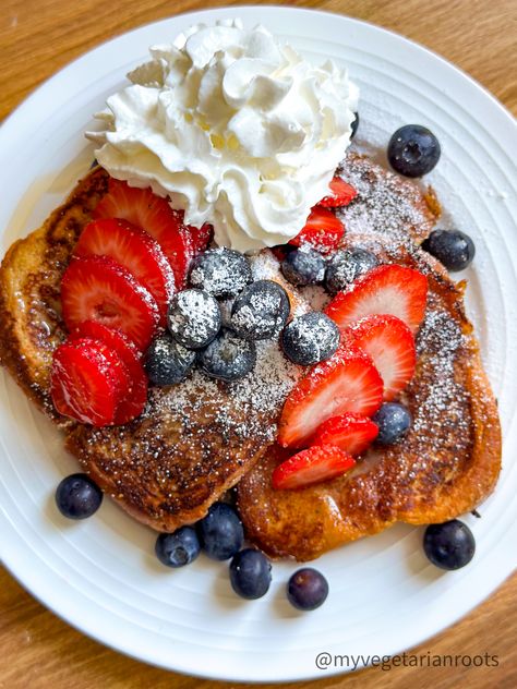 Eggless French Toast, French Brioche, Breakfast Prep, Dinner Restaurants, Brioche Bread, Spicy Dishes, Cardamom Powder, French Toast Recipe, Cinnamon Powder