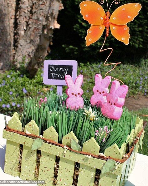 Peeps Crafts, Easter Centerpieces Diy, Garden Centerpiece, Easter Entertaining, Marshmallow Peeps, Spring Centerpiece, Easter Peeps, Easter Traditions, Easter Centerpieces