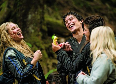 best of bob morley on Twitter: "today begins the last first day of filming of the 100 😔🥺… " The 100 Quotes, The 100 Characters, Lexa Y Clarke, The 100 Cast, The 100 Clexa, Marie Avgeropoulos, The 100 Show, Bob Morley, Film Anime