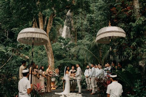 Ubud Wedding, Bali Themed Wedding, Bamboo Forest Wedding, Bali Wedding Decor, Wedding Bali, Bali Wedding Reception, Balinese Wedding, Bali Wedding Ideas, Bali Garden Wedding