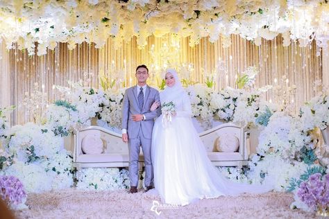 The Wedding of Abdul Qayyum & Siti Zaharozad Hall @asianagrandhall_shahalam Attire @weddingbyasiana Makeup @weddingbyasiana FULL PACKAGE BY ASIANA 𝐀𝐬𝐢𝐚𝐧𝐚 𝐖𝐞𝐝𝐝𝐢𝐧𝐠 𝐂𝐞𝐧𝐭𝐫𝐞 – 𝐏𝐢𝐥𝐢𝐡𝐚𝐧 𝐓𝐞𝐫𝐛𝐚𝐢𝐤 𝐮𝐧𝐭𝐮𝐤 𝐏𝐞𝐫𝐤𝐚𝐡𝐰𝐢𝐧𝐚𝐧 𝐈𝐦𝐩𝐢𝐚𝐧 𝐀𝐧𝐝𝐚! #asianaweddingcentre #asianagrandhall #wedding #kahwin #solemnization Makeup, Quick Saves, Make Up