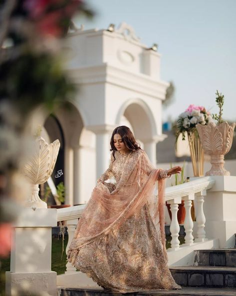 Rabia Faisal Wedding Dress, Rabia Faisal Dresses, Rabia Faisal, Faisal Sisters, Iqra Kanwal, Wedding Sides, Mehndi Dress, Desi Love, Wedding Lehenga Designs