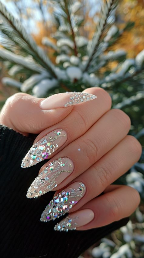 Unique Nails Designs, Diamond Nail Designs, Diamond Nail Art, Queen Nails, Glittery Nails, Gem Nails, Diamond Nails, Sparkle And Shine, Crystal Nails