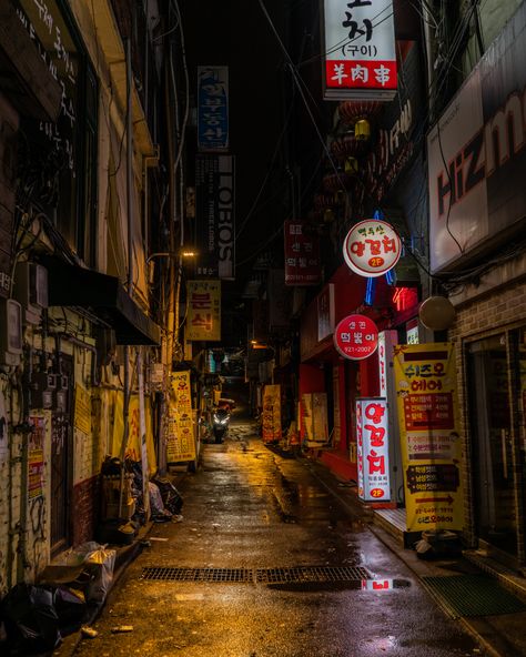 Seoul Night, South Korea Photography, Alley Way, Abandoned City, Bg Design, Zero Wallpaper, Dark Street, Last Ride, Abandoned Buildings