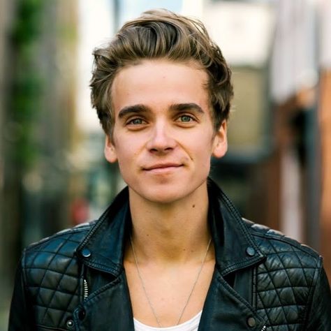 Joe Sugg (@joe_sugg) Wavy Hairstyles For Men, Buttercream Squad, Happy Birthday Joe, Jim Chapman, Caspar Lee, Ricky Dillon, Zoe Sugg, British Youtubers, Joey Graceffa