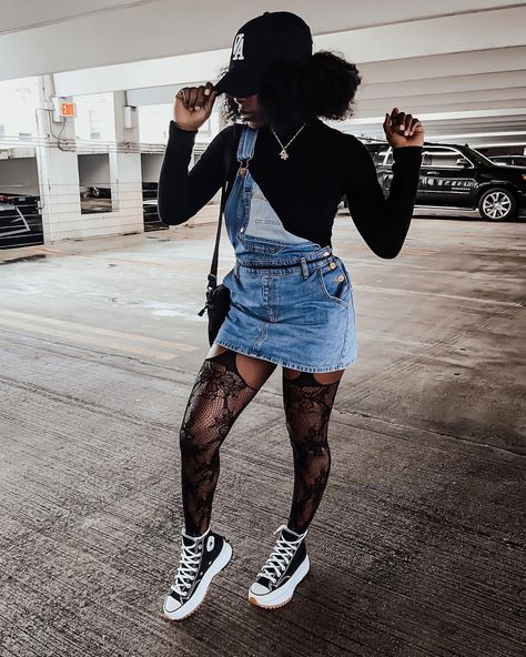 Follow @blackm0cha on Instagram Hiker Converse Outfit, Chunky Chucks Outfits, Black Run Star Hike Converse Outfit, Lugged Converse Outfit Black Women, High Rise Converse Outfits, Chucks And Dress Outfit, Converse Hike Platform Outfit, Converse Run Star Hike High Top Outfit, Converse Hightop Platform Outfit