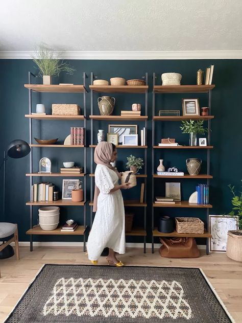 Sleek Office, Office Bookshelves, Reclaimed Wood Floating Shelves, Casual Decor, Wood Floating Shelves, Gallery Walls, Home Offices, Home Library, Oak Floors