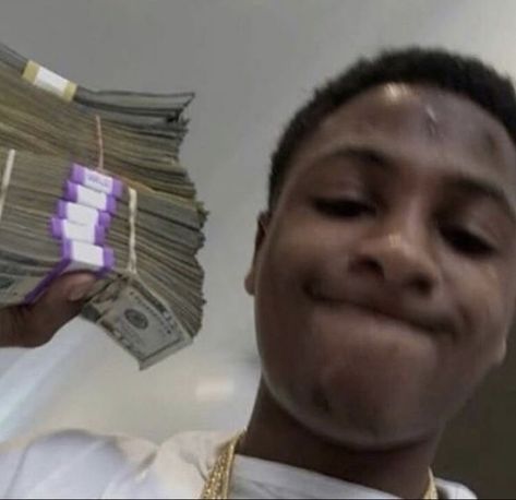 Nba Youngboy Mood Pics, Youngboy Funny Pics, Rapper Mood Pictures, Rapper Pictures, Spam Pfps, Yb Better, Rapper Pics, Hood Wallpapers, Celebrity Selfies