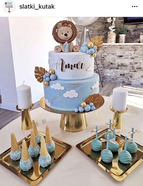 Lion Baby Shower Cake, Lion Baby Shower Theme, Lion Birthday Cake, Gold Baby Shower Cake, Animal Baby Shower Cake, Safari Baby Shower Cake, Bolo Panda, Sweets Table Wedding, Breakfast Cakes