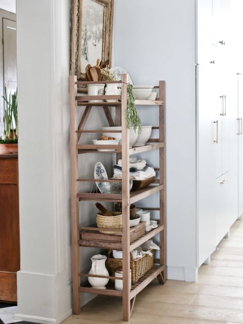 Bakers Rack Kitchen, Kitchen Shelf Design, Rolling Rack, Baker's Rack, Malibu Home, Build Yourself, Bakers Rack, Building Process, Kitchen Shelf