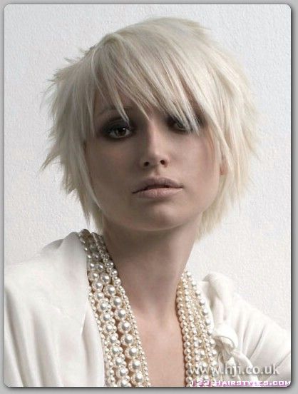 Image detail for -Short Gothic Hairstyles for 2011 short-gothic-hairstyles-for-2011 (6 ... Short Emo Haircuts, Modern Short Haircuts, Short Emo Hair, Emo Haircuts, Emo Hairstyle, Short Punk Hair, Modern Short Hairstyles, Funky Short Hair, Punk Hair