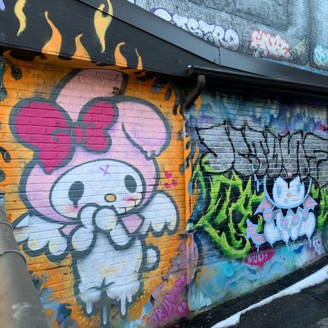 Melody Kuromi And Cinnamoroll, Kuromi And Cinnamoroll, Graffiti Words, Graffiti Writing, Graffiti Doodles, Graffiti Tagging, My Melody Kuromi, Graffiti Style Art, Graffiti Murals