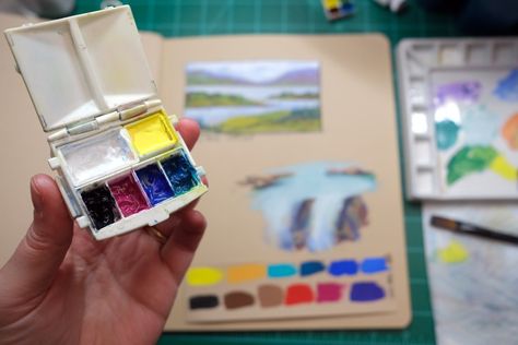 Gouache Color Palette, Gouache Palette, Gouache Paint Brushes, Setting Up A Watercolor Palette, Diy Travel Watercolor Kit, Miya Gouache Paint Set, Travel Gouache Kit, Gouache Color, Travel Art Journal