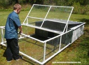 Breakfast Nook With Storage, Pen Projects, Chicken Pen, Chicken Tractors, Tractor Idea, Chicken Tractor, Pvc Projects, Coop Plans, Chicken Coop Plans