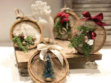 Drop Cloth Christmas, Embroidery Hoop Ornaments, Rustic Christmas Diy, Hoop Ornaments, Embroidery Hoop Crafts, Easy Christmas Ornaments, Diy Christmas Tree Ornaments, Drop Cloth, Christmas Ornaments Homemade