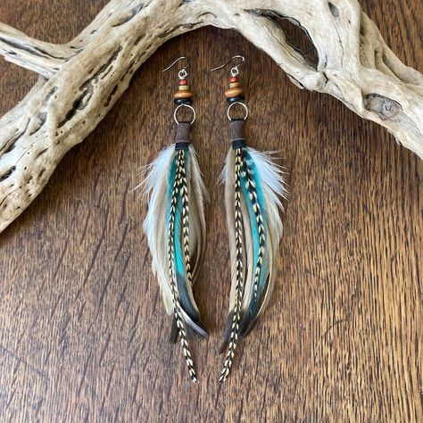 Feather Earrings Diy, Dramatic Earrings, Earring Hoop, Western Earrings, Boho Feathers, Jewellery Gifts, Feather Jewelry, Earrings Bohemian, Bleu Turquoise