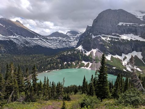 [OC] Overlooking Grinnell Lake from Grinnell Glacier Trail. Glacier NP Montana. [4048x3036] - jbird221 | EarthPorn Grinnell Lake, Grinnell Glacier, Lake Montana, Earth Photo, Earth Photos, Montana Usa, Nature Scenery, Landscape Nature, Nature Scenes